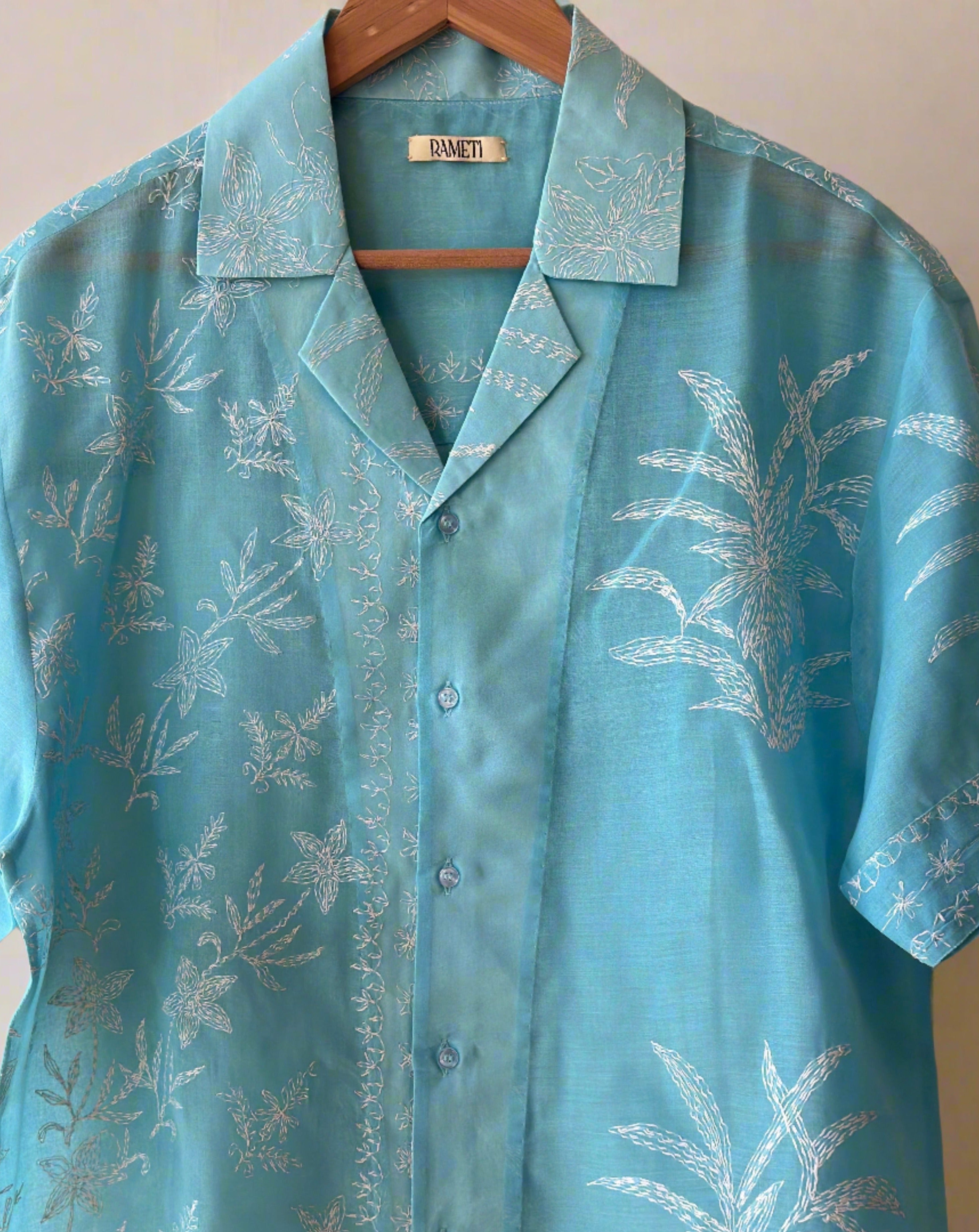 Elegant Handcrafted Shirt from Chikan Kari Sari S/M - Rameti